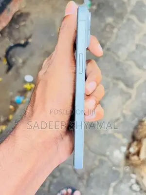 Apple iPhone 15 (Used)