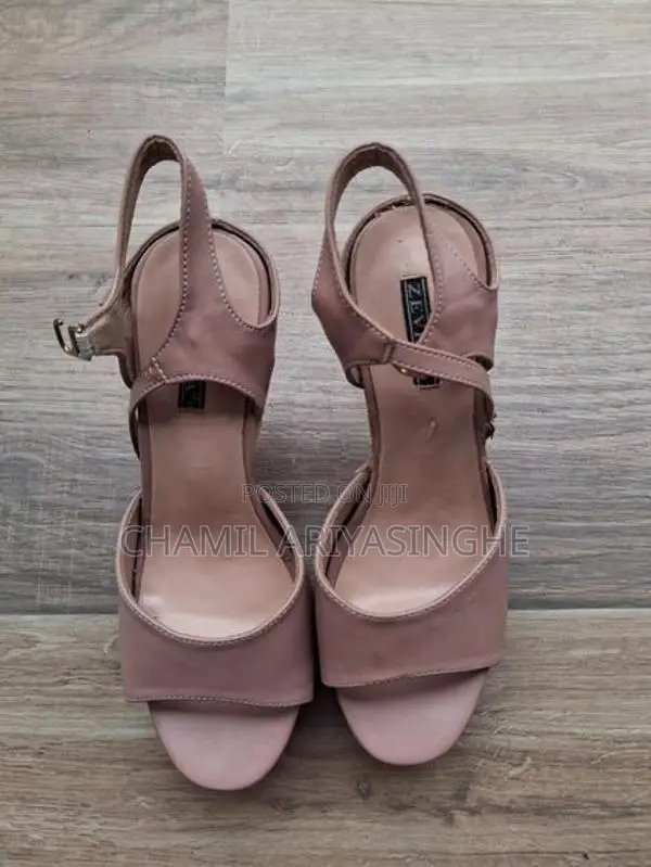 Zevida 38 UK size High Heels