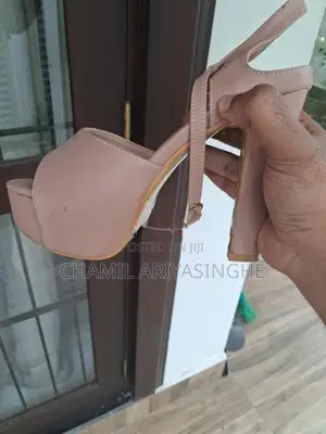 Zevida 38 UK size High Heels