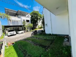 2 Storey Beautiful Luxury House for Sale - Piliyandala