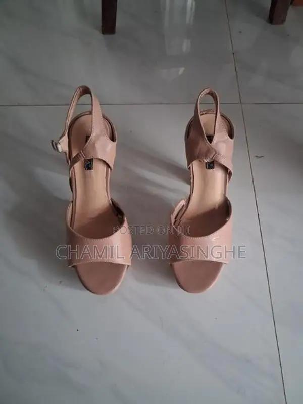 Zevida 38 UK size High Heels
