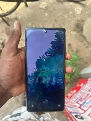 Samsung Galaxy S20 (Used)