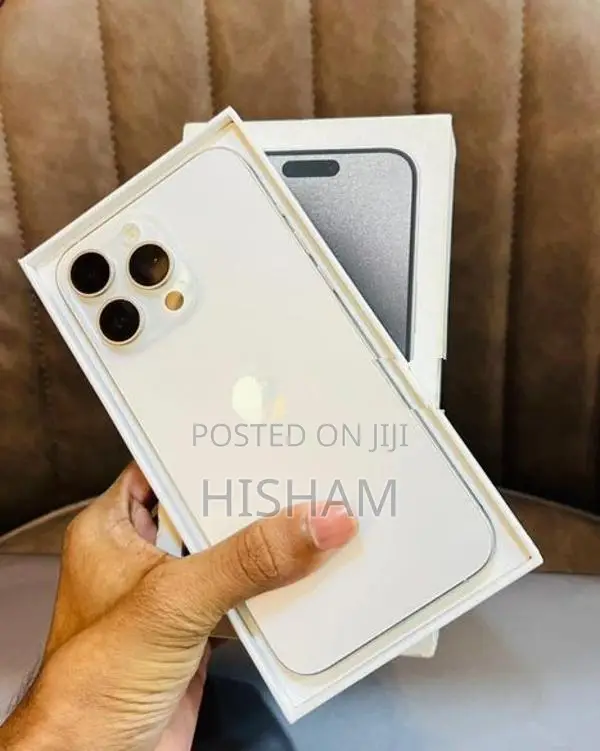 Apple iPhone 15 Pro Max 256GB (Used)