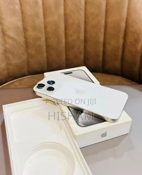 Apple iPhone 15 Pro Max 256GB (Used)