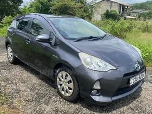 Toyota Aqua 2014