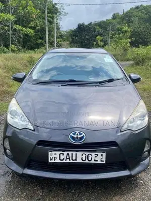 Toyota Aqua 2014