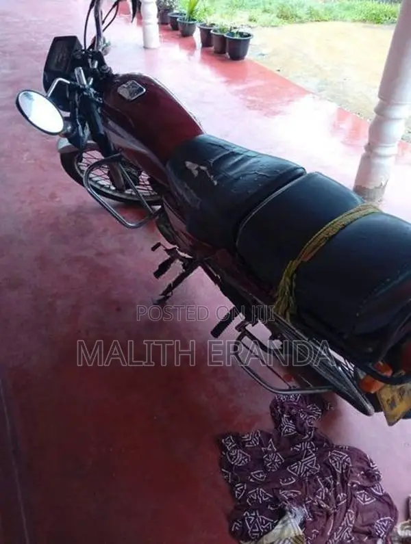 Bajaj Boxer 2002