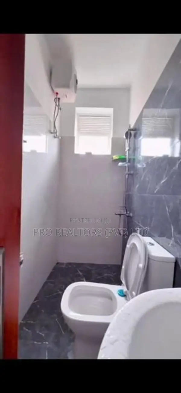 Apartment For Sale In Wellawatte Hampden lane