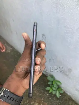 Apple iPhone 8 Plus (Used)