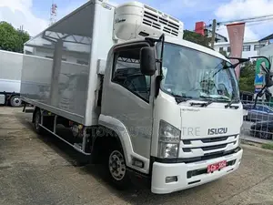 Isuzu Forward FRR90 21ft 2016