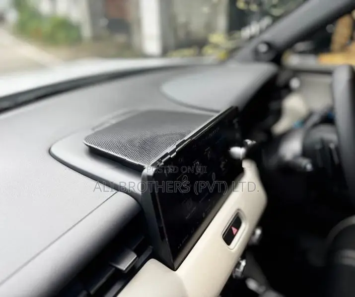 Honda Vezel Z Play 2025