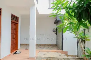 Spacious House for Rent in Thalahena