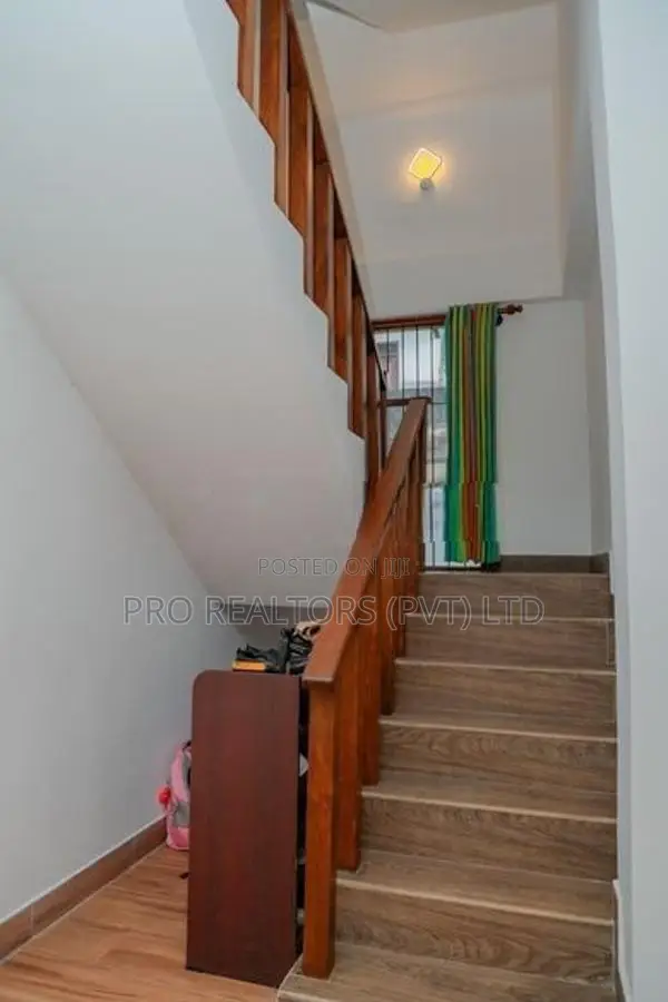 Spacious House for Rent in Thalahena