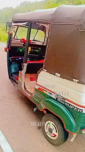 Bajaj RE 2006