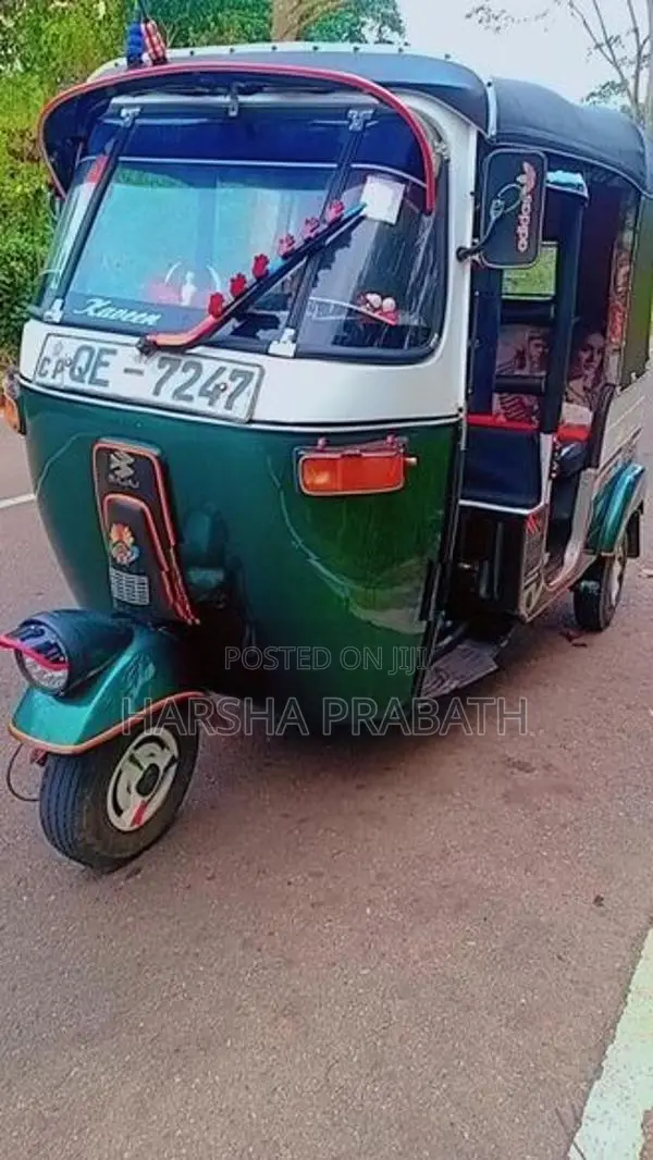 Bajaj RE 2006