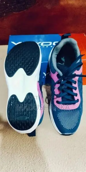 Yoo Dek Shoes
