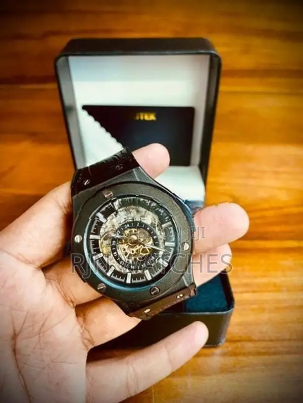 Wojtek Brand | Automatic Movement