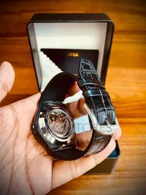 Wojtek Brand | Automatic Movement