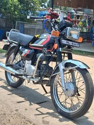 Hero CD 100 1995