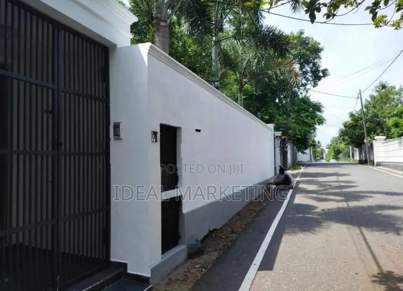 Pita Kotte - Three Storied House for Rent