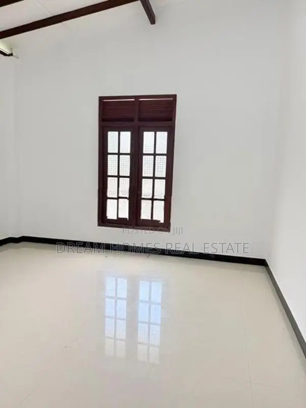 Puwakaramba Resort – Modern Luxury House for Sale in Bandaragama