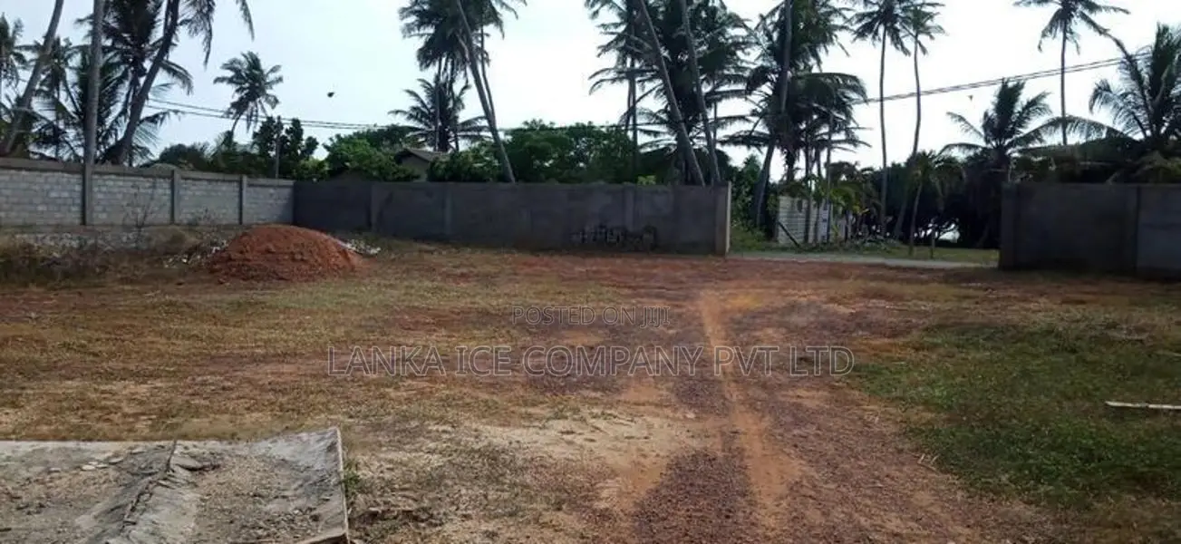 නයිනමඩමෙන් අගනා ඉඩමක් විකිණීමට