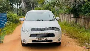 Mitsubishi Outlander 2014