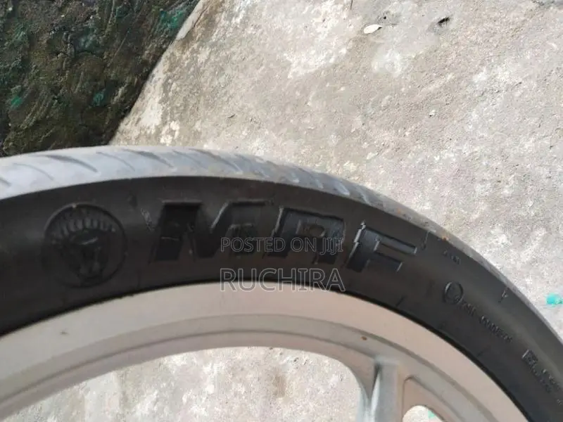 Bajaj Platina 100 ES 2018