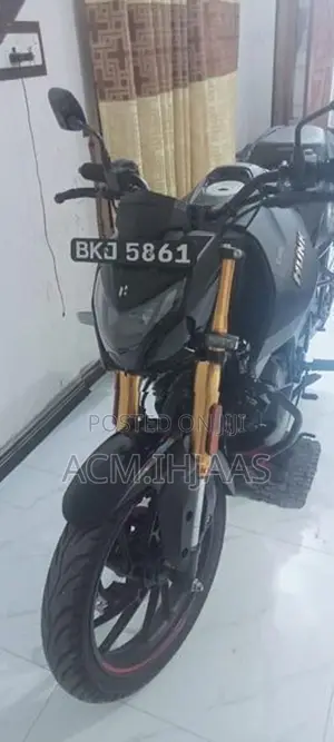 Hero Hunk 160R 2025