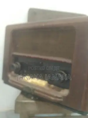 Vintage Old Radio