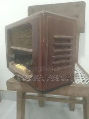 Vintage Old Radio
