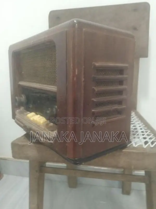 Vintage Old Radio