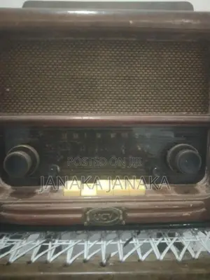 Vintage Old Radio