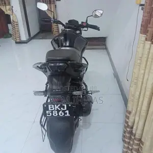 Hero Hunk 160R 2025