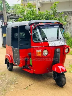 Bajaj RE 2012