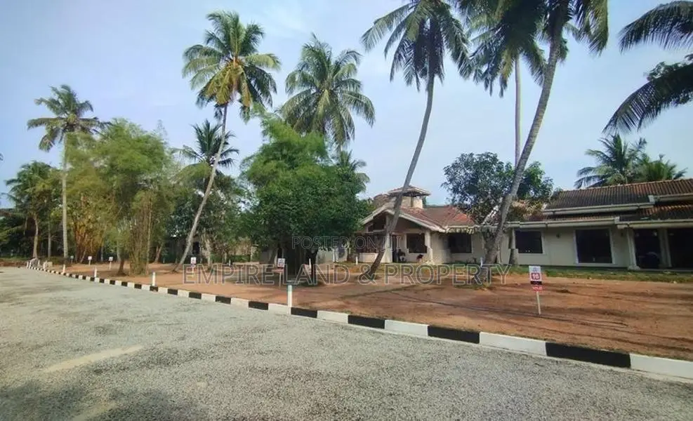 Ja Ela Bopitiya Road Luxury Land Plots for Sale Uswetakeiyawa