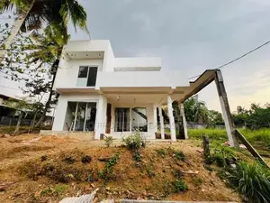 Modern House for Sale in Athurugiriya