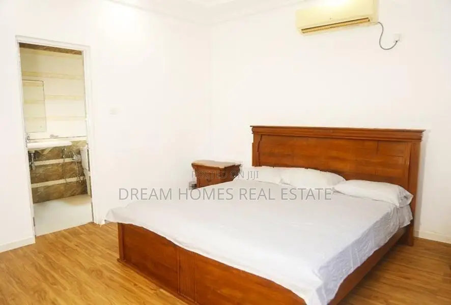 Spacious Luxury Home for Sale in Temples Road, Mount Lavinia