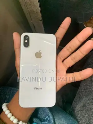 Apple iPhone XS (Used)