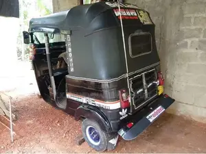 Bajaj RE 2015