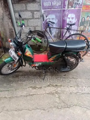 TVS XL 100 2025