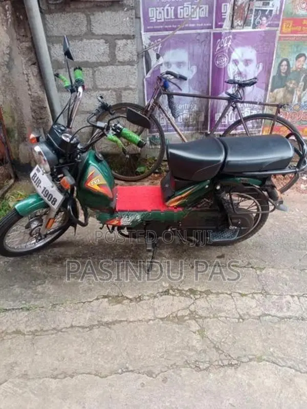 TVS XL 100 2025