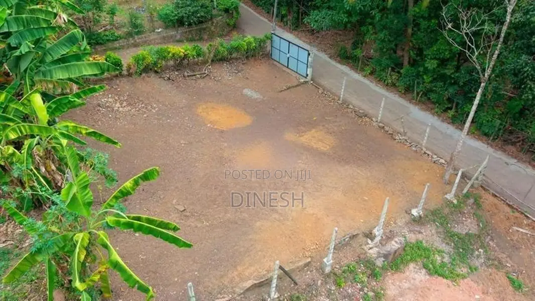 අතුරුගිරිය නගරය ඉඩමක් විකිණීමට