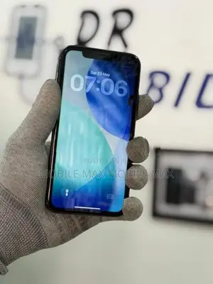 Apple iPhone 11 (Used)