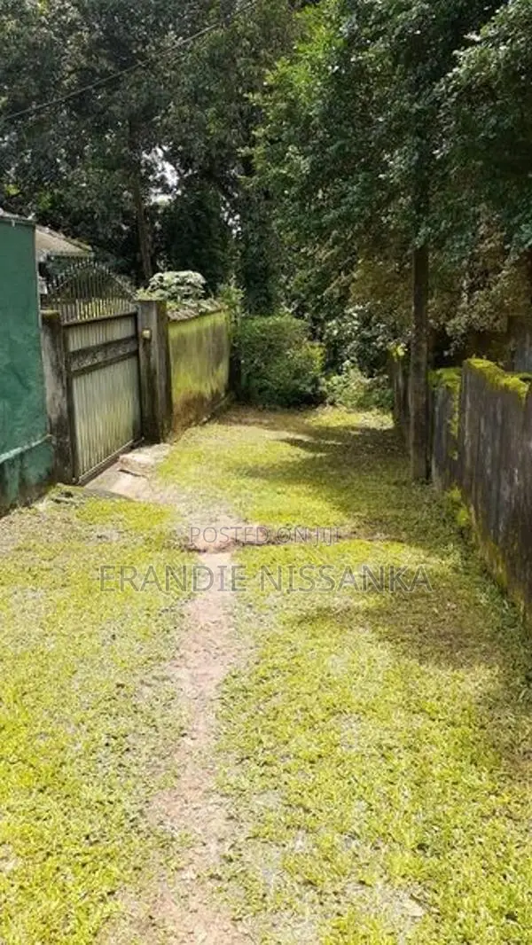 Residential Land for Sale – Mahara, Sirimawo Bandaranayake Mawatha