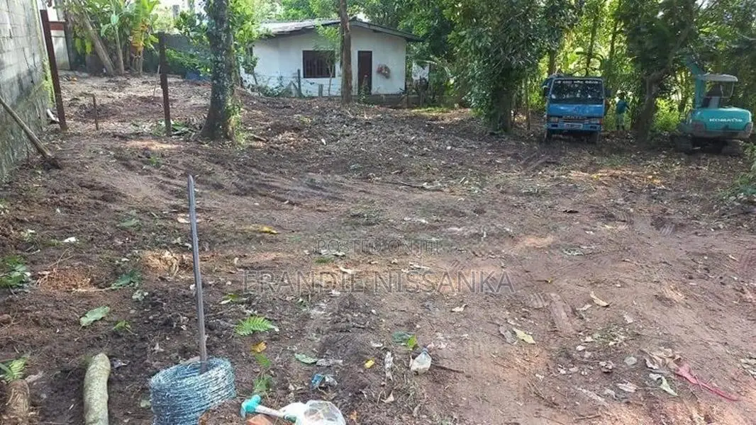 Residential Land for Sale – Mahara, Sirimawo Bandaranayake Mawatha