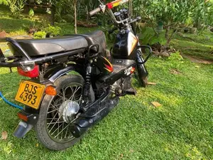 TVS XL 100 2025