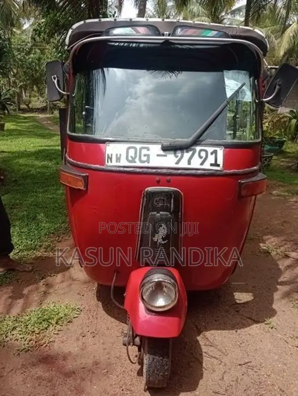 Bajaj RE 2006