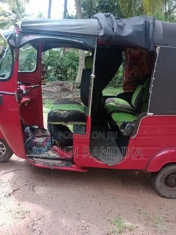 Bajaj RE 2006