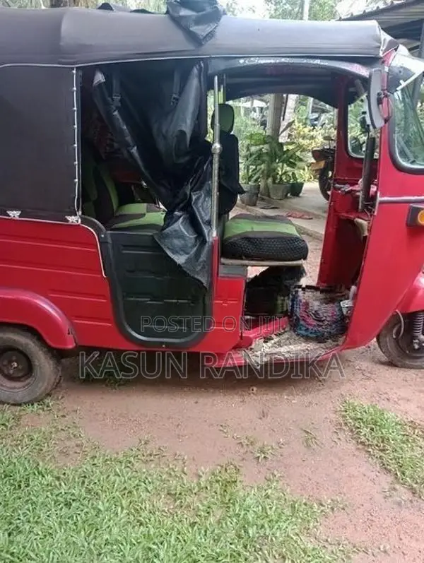 Bajaj RE 2006
